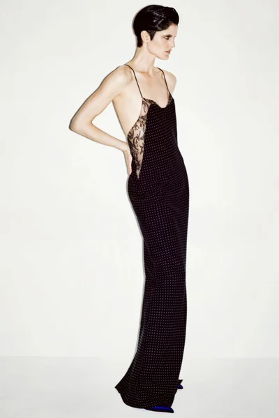 Look 16